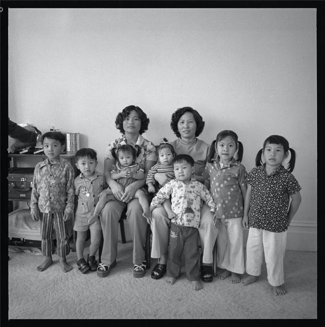 在国外生活的底层华人：他们都算不上活着