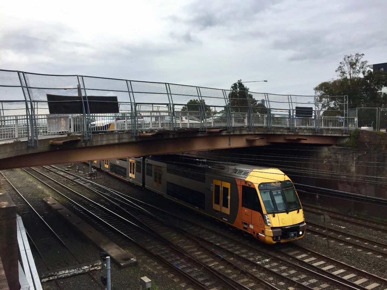 澳洲最惨烈的火车灾难，却因吃瓜群众而被载入史册