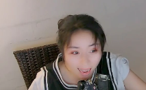 梦幻西游：小龙女真人出镜直播抽祥瑞，还没反应过来就被称为狗托