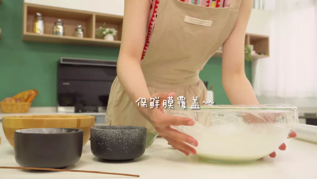 奧田im体育灶丨這個月餅絕了,一口流心爆漿