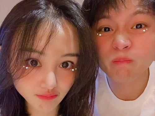 郑爽前男友张恒公司成被执行人,网友:请独立行走