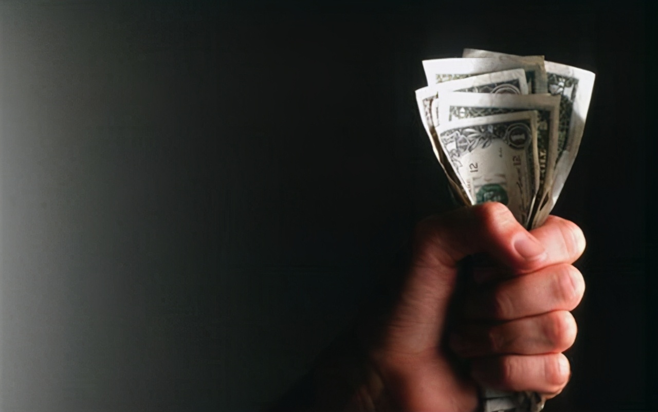 为什么只有"不老实"的人能成为富豪？规矩人哪里错了