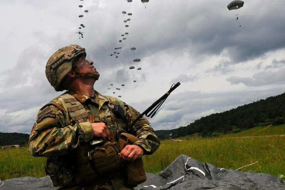 美军公布打击俄罗斯算法 ，多项尖端科技联动