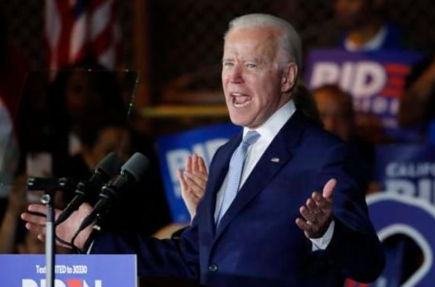 特朗普扬言再任12年 他真的看过美国法律吗？