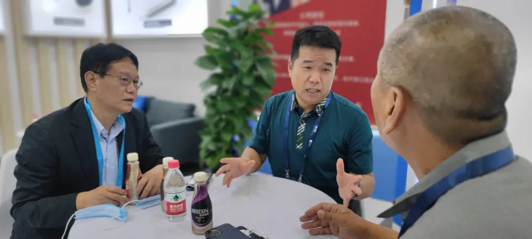 DIC EXPO | 半岛体育官网
第一天-精彩时刻