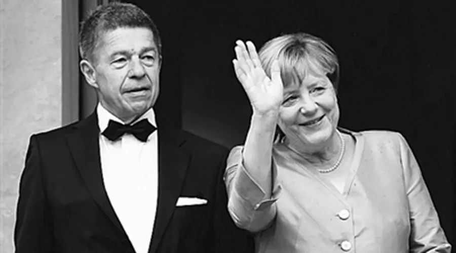 默克尔：从物理博士到“欧洲大婶”