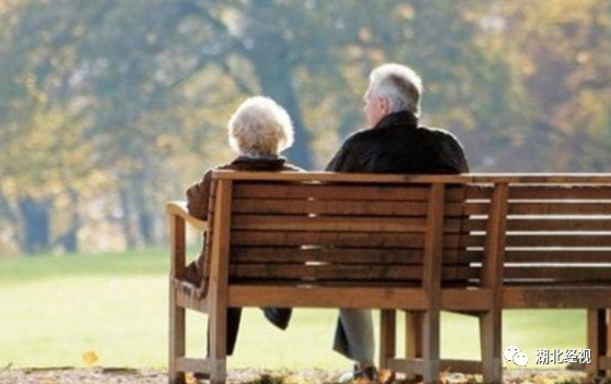首批"丁克夫妇"已退休，没有儿孙的晚年过得怎样？