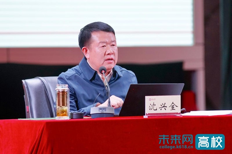 中北大学党委书记为2020级全体新生开讲大学第一课:
传承太行精神 勇担时代使命