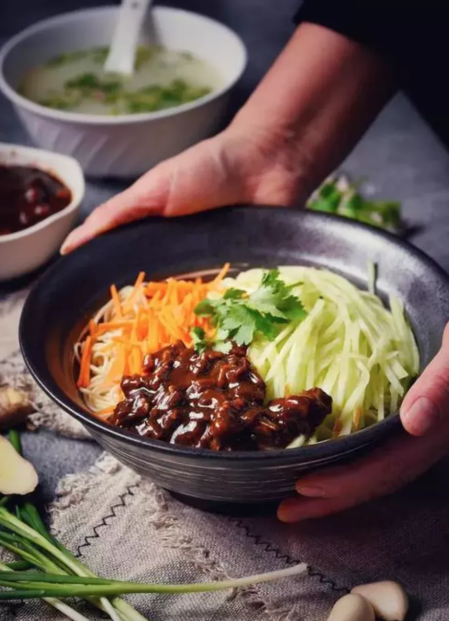 一碗面,喂饱了14亿中国人