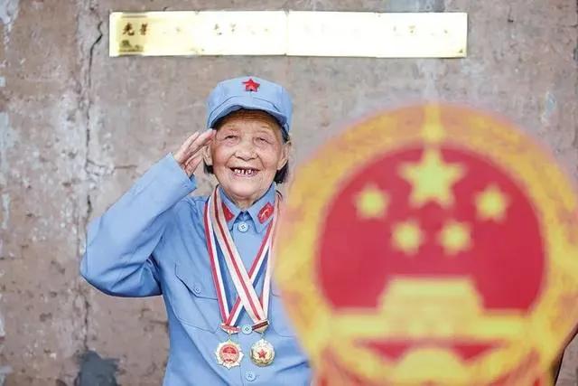 8,王全英,100岁,女,1921年生,四川阿坝人,藏族,1935年参加红军,1935年