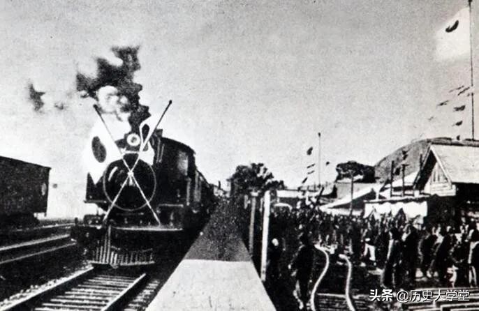 清朝时期，为何列强们都争抢着要“帮”我国修铁路