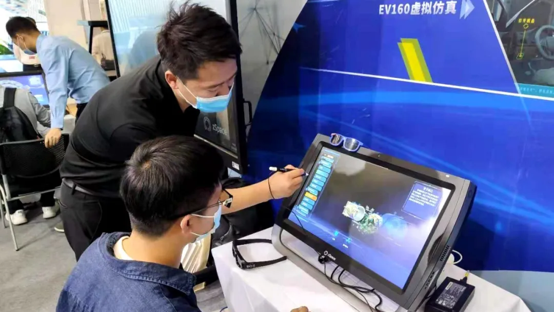 VR教育绽放“津”彩!天博闪耀第五届世界智能大会