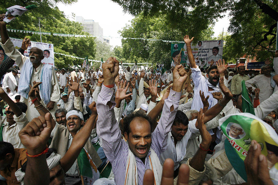 印度农民大规模抗议，到底是谁在剥削印度农民？