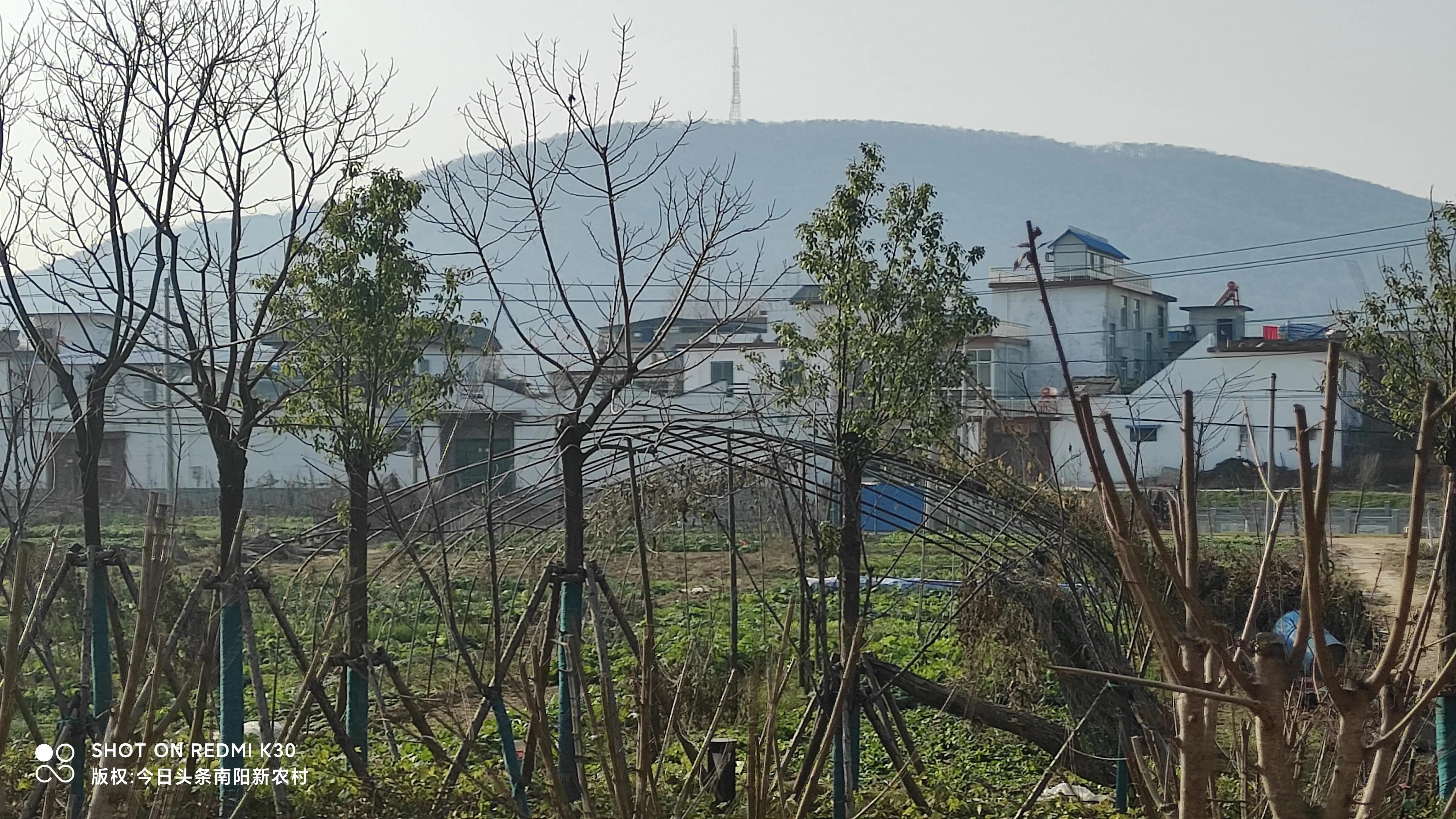 探访冬日里的美丽乡村-南阳的后花园-达士营达士营村位于河南省南阳市