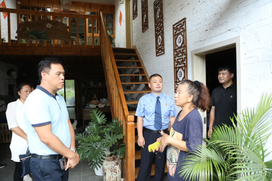 为民办实事 | 乡村振兴 检察同行 BG视讯厅
检察长带队深入华侨旅游经济区调研