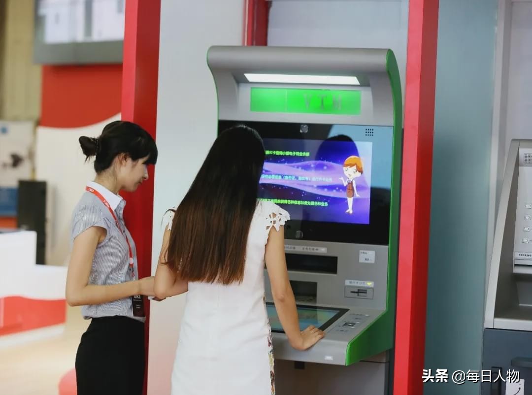 年轻人正在逃离银行：这里是“内卷”最严重的战场