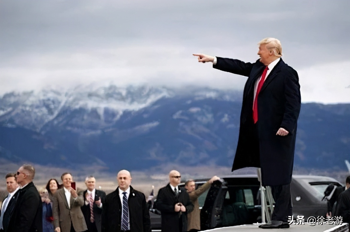 不关心政治的人，不值得深交