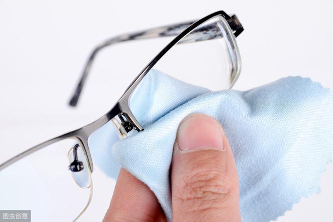 眼镜布是什么材料？