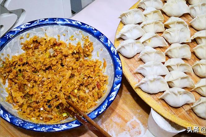 酸菜饺子馅做法？