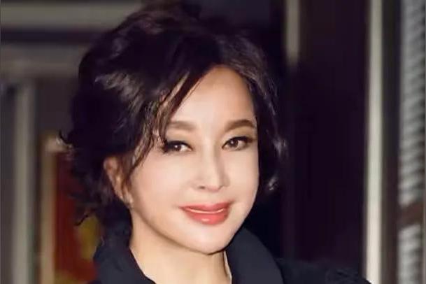 父母爱情张桂兰的扮演者？
