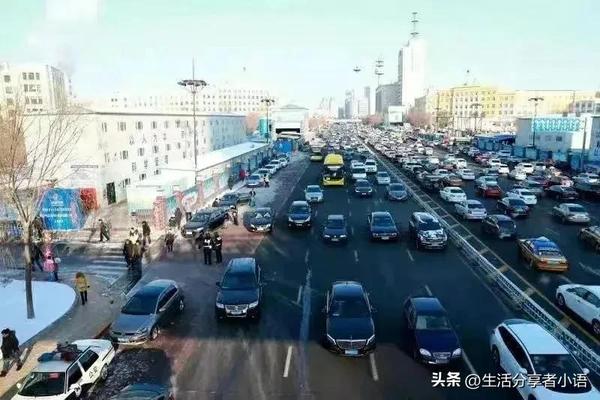 七座商务车价格多少钱（七座商务车价格多少钱一台）