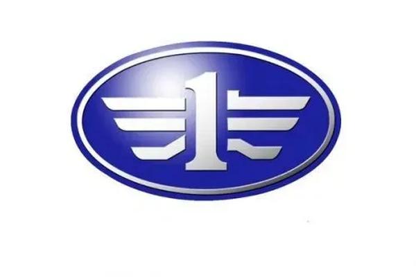 设立中,重型货车停车让行标志,标线,明确提示中,重型货车路口