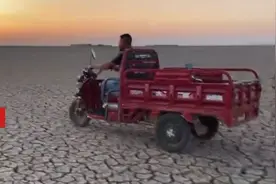 鄱阳湖空前干旱候鸟过冬成大考 洞庭湖与鄱阳湖都“瘦”成河了？