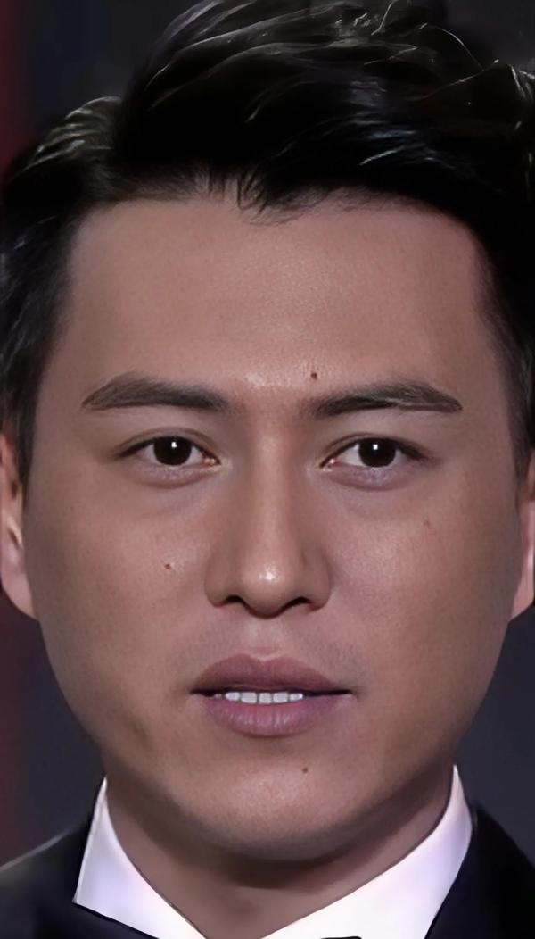 第一眼看到李准基 哇 怎么会有这么帅的男生 单眼皮 狐狸眼 简直太