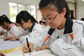 北京：今年普通高中招生规模7.4万人，部分东西城普高试点登记入学