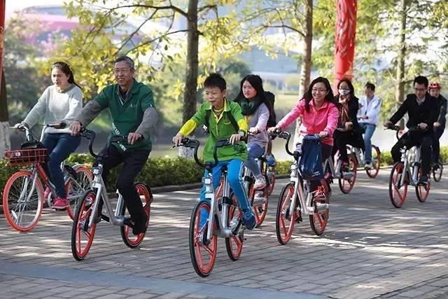 就问问 别的小区羡慕吗？亚运城打造全国首个摩拜单车社区