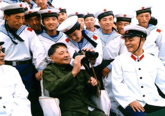 1974年，中国为何要取消世界各国沿用了100多年的水兵飘带