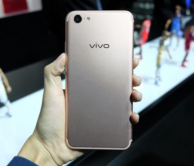 vivox9plus多少钱一部(vivox9plusl手机售价)