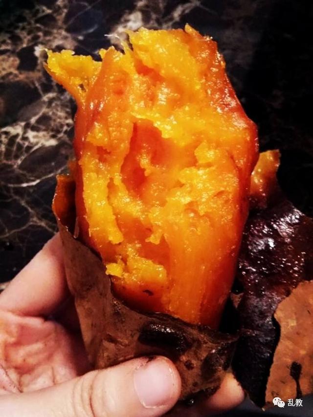 在家也能吃到烤红薯 超级简单的微波炉烤红薯做法
