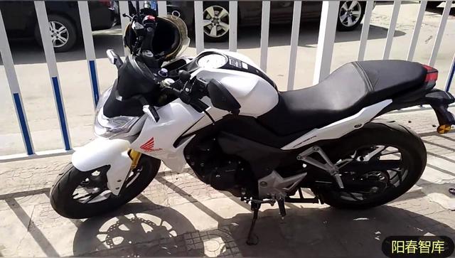 本田幻影多少钱(本田幻影摩托车多少钱)