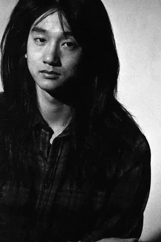 这个打败王菲的女人用镜头记录下中国摇滚