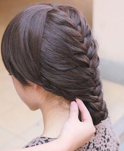 教你2款蝎子辫蜈蚣辫盘发,心灵手巧的女士不要错过!_时代头条