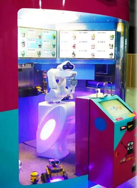 雷区慎入！“咖啡馆+机器人”没有你想的那么简单