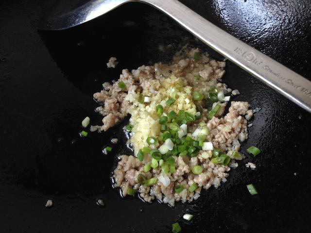 豆腐這樣做太好吃了，保你多吃兩碗飯！