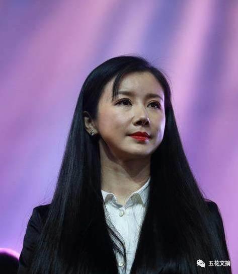 7大女明星整容失败越变越丑 萧蔷脸肿嘴歪 巩新亮成“僵尸新娘”