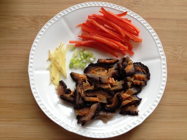 它既是藥又是餐桌上的美味，高蛋白低脂肪還是天然補(bǔ)鈣食品