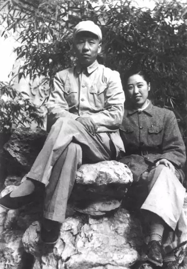 民国结婚证书与旧时名人夫妇照