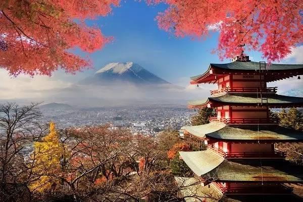 去日本旅游跟团的话要花多少，什么旅行社好？什么时间段去好？