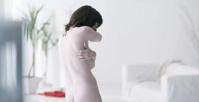 这部处女作为什么能拿下今年的柏林金熊奖？