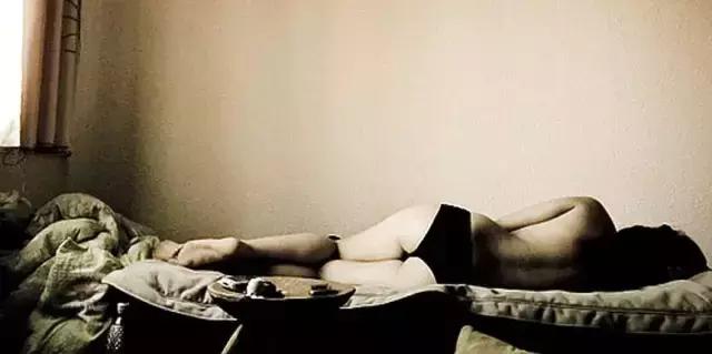 这部处女作为什么能拿下今年的柏林金熊奖？