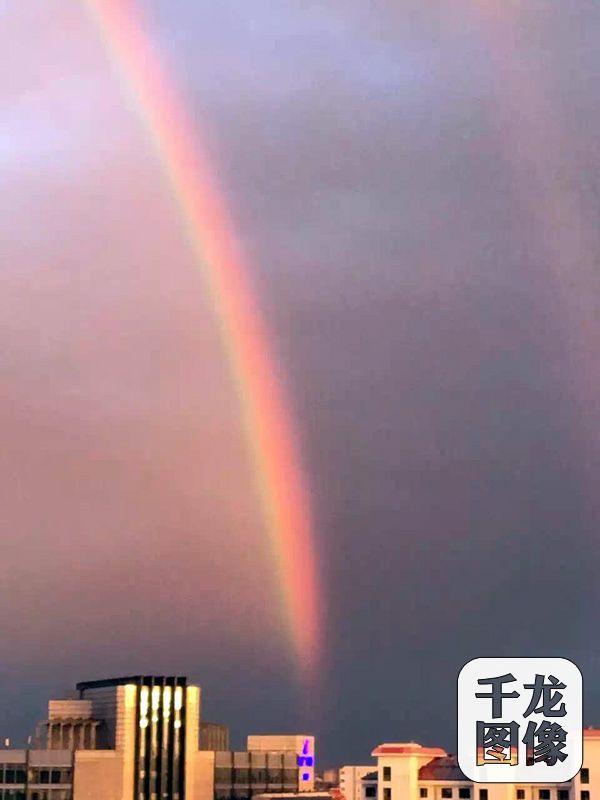 北京惊现朋友圈爆款彩虹