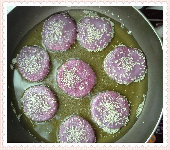 自制紫薯芝麻饼