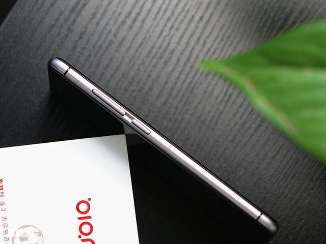 叫板华为梅西：nubia Z11 mini C罗·典藏版开箱图赏