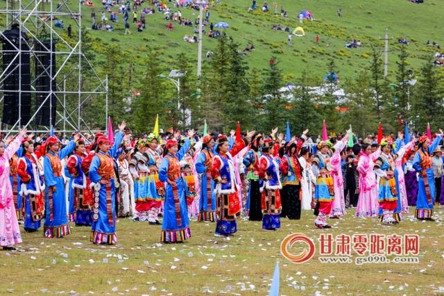第十七届中国·九色甘南香巴拉旅游艺术节开幕