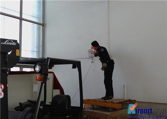 阿克苏机场开展2016年消防安全检查工作