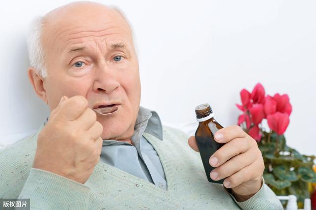 为什么老人会有“特殊”的味道？日常生活做好3件事，老了也没味